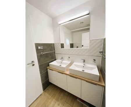 Kiadó csodás panorámás téglalakás/iroda helység - Fotó 5
