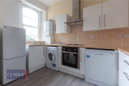 2 bedroom apartment to rent - Photo 2