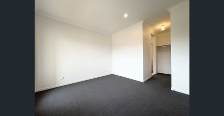 BRAND NEW FOUR BEDROOM HOME, MICKLEHAM - Photo 3