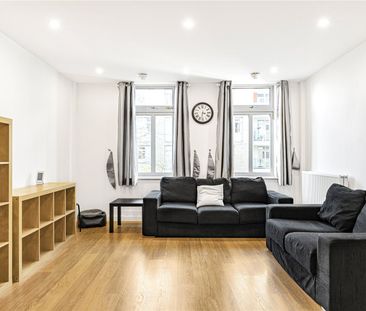 Coral Apartments, Salton Square, London, E14 7GL - Photo 4