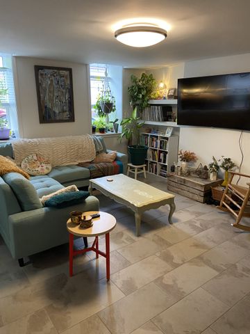 267 Charlotte Suite 1 - Photo 3