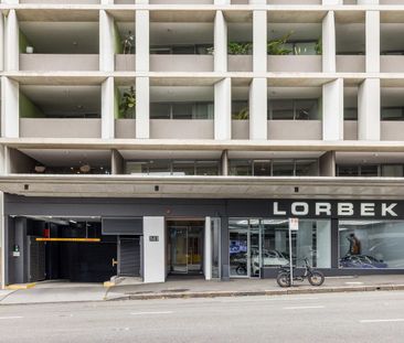 High-quality 1-bedroom apartment close to harbour front. Furnished - Photo 5