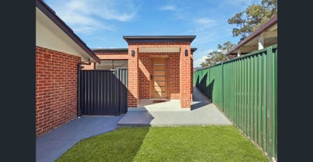 Brand New Granny Flat with Two Toilets & Ducted Aircon - Photo 5