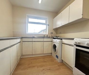 Bath Road, Worthing, BN11 - Photo 1