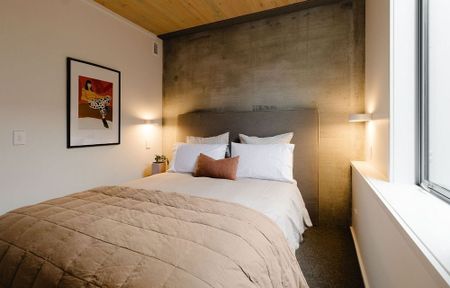 Turnkey Executive CBD Apt | Furnished + Utilities - Photo 5