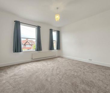 3 bedroom semi-detached house to rent - Photo 6