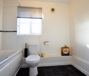 2 bedroom Flat To Let - Photo 6