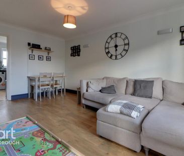 2 bedroom end of terrace house to rent - Photo 1