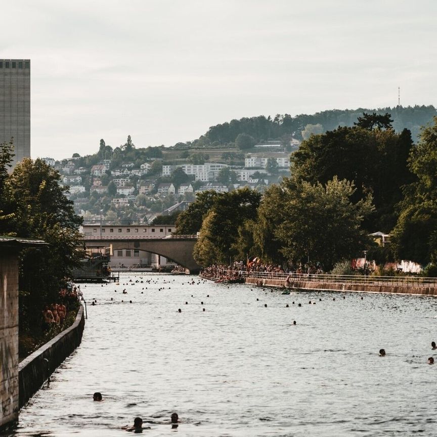 CHAMBRE ÉLÉGANTE 4.5 APPARTEMENT AU MILIEU DE LA VILLE - Foto 1