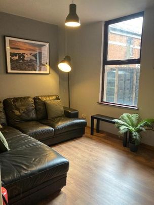 2 Lisburn Avenue, Belfast, BT9 7FX - Photo 1