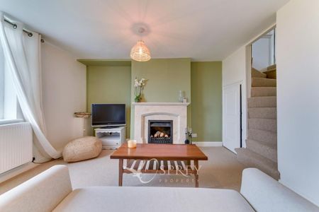 2 bedroom terraced house to rent - Photo 3
