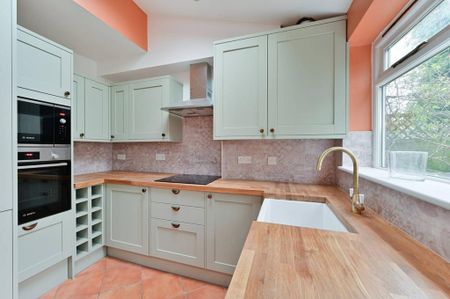 2 bedroom terraced house to rent - Photo 5