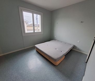 Location Appartement 3 pièces 71m² - Photo 3