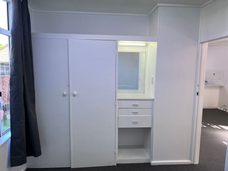 Wake up to the sound of the Sea - Photo 3