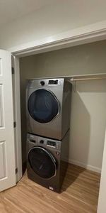 $1900 spacious 1bd, 1bth ground level suite - Photo 4