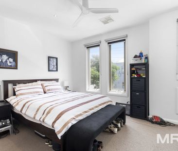 Timeless elegance - Photo 5