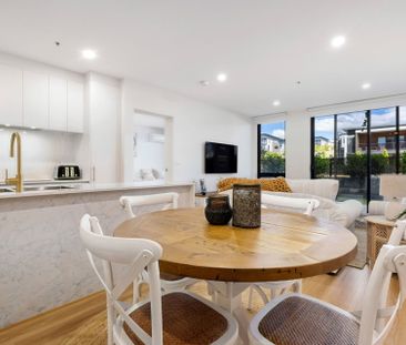 Light-Filled Two-Bedroom Retreat in Denman Prospect - Photo 4