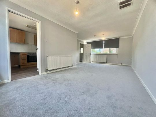 2 bedroom end of terrace house to rent - Photo 1