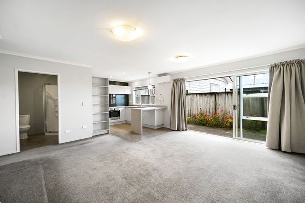 Smart 2-Bedroom Unit for Lease in Frankton, Hamilton – $530.00 per Week Discover comfortable and convenient living in this well-maintained 2-bedroom, 1-bathroom unit situated in the highly sought-after suburb of Frankton, Hamilton. - Photo 1