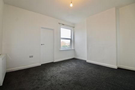 Belsize Avenue, Woodston, Peterborough - Photo 4