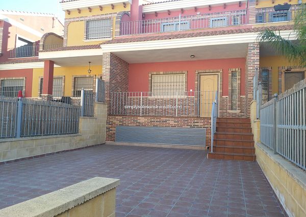 Terraced House in Bigastro, for rent