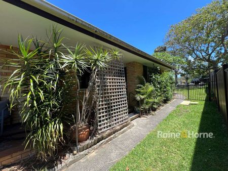 1/100 Broken Bay Road, Ettalong Beach, NSW 2257 - Photo 4