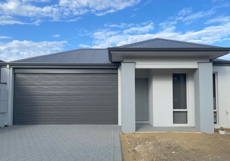 Brand New 3x2 Home in Beautiful Wattle Grove – Never Lived In! - Photo 2