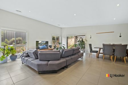 Fabulous Modern Family Living - Photo 2