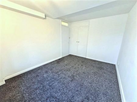 3 bedroom maisonette to rent - Photo 5
