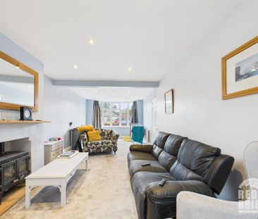 3 bedroom semi-detached house to rent - Photo 1