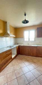 Maison à Louer à Eu (76260) Un pavillon comprenant : - Au rez-de-chaussée : entrée, séj... - Photo 3