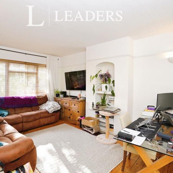 2 bedroom maisonette to rent Tavistock Avenue, St. Albans, AL1 - Photo 1