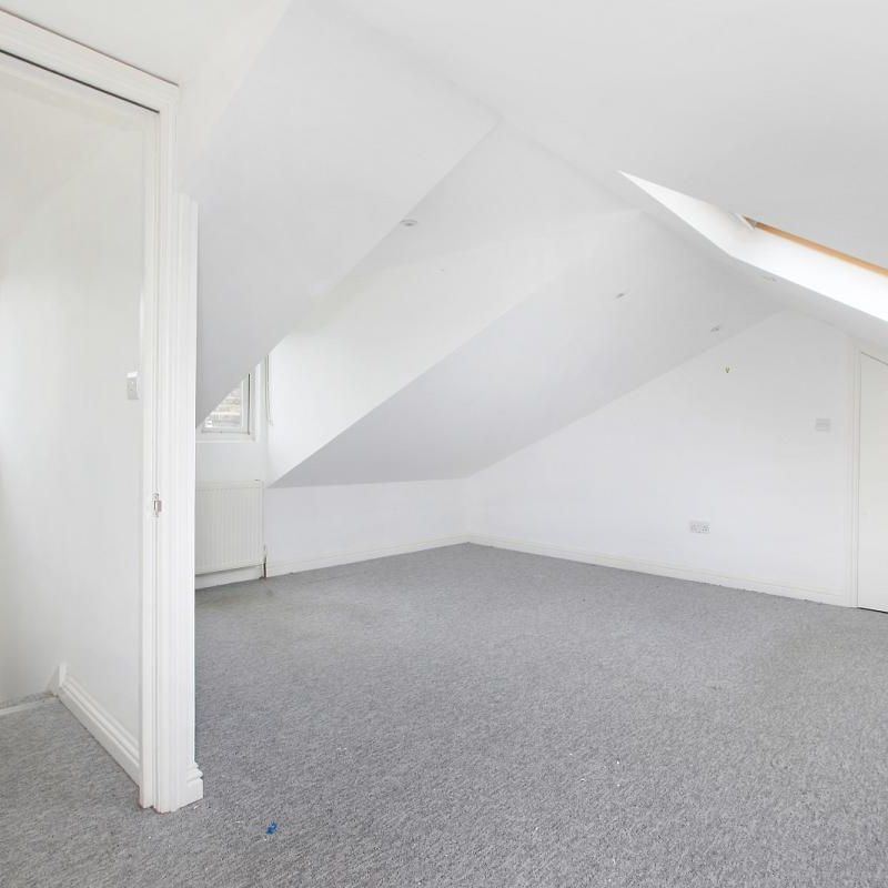 3 bedroom maisonette in Balham - Photo 1