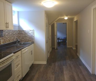 For Lease - 1218 Shamir Crescent, Mississauga, Ontario - Photo 2