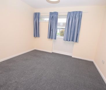 2 bedroom maisonette to rent - Photo 2