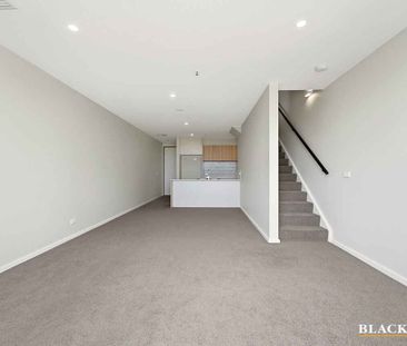 Modern North-Facing Townhouse - Photo 1