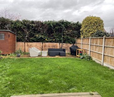 4 bedroom detached house to rent - Photo 1