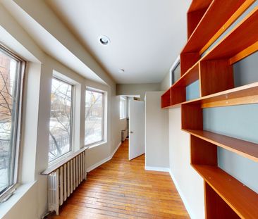 For Lease - 642 Dovercourt Road Unit# Apt 1, Toronto, Ontario - Photo 1