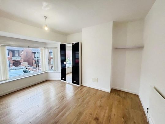 4 bedroom terraced house to rent - Photo 1