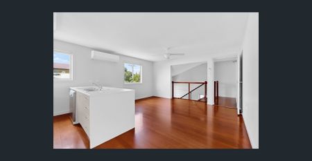 Modern Townhouse Living with Space, Style and Comfort - Photo 3