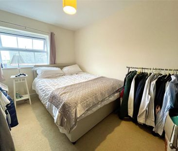 4 bedroom terraced house to rent - Photo 3