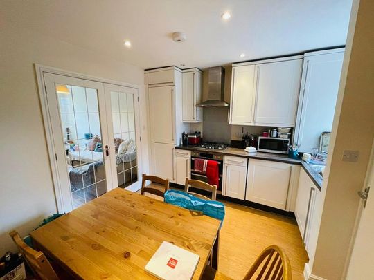 2 bedroom terraced house to rent - Photo 1