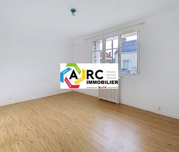 Location Appartement 4 pièces 90m² ST JEAN DE LA RUELLE 45140 - Photo 2