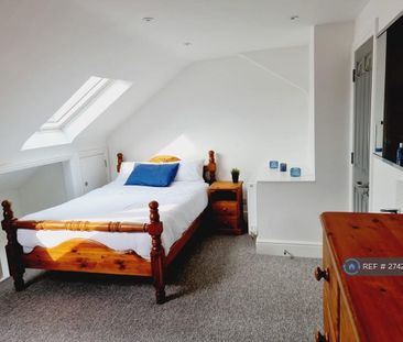 6 bedroom end of terrace house to rent - Photo 2