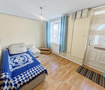 1 bedroom ground floor maisonette to rent - Photo 3