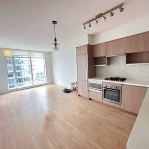 Metro Bright 1bed+1bath 29th floor condo for rent - Photo 2