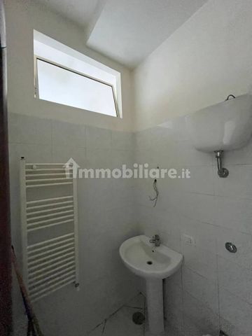 Trilocale buono stato, piano rialzato, Centro, Castellammare di Stabia - Photo 5