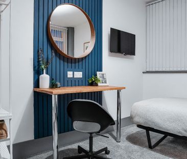 Bed 2, Borough Hotel, Great Crosshall Street, Liverpool. - Photo 2