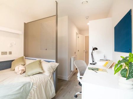 8 Bed Ensuite - Photo 2
