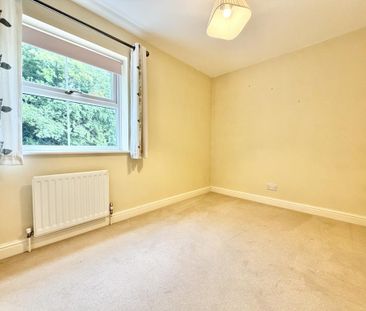 4 bedroom property to rent - Photo 4